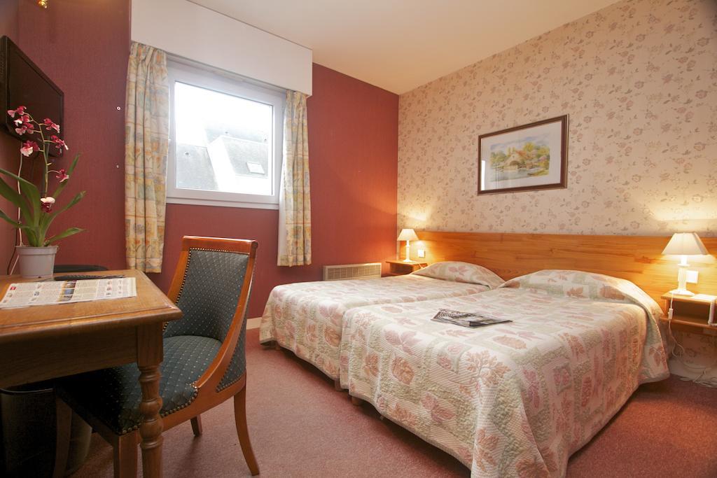 Hotel Sully Nogent-le-Rotrou Szoba fotó