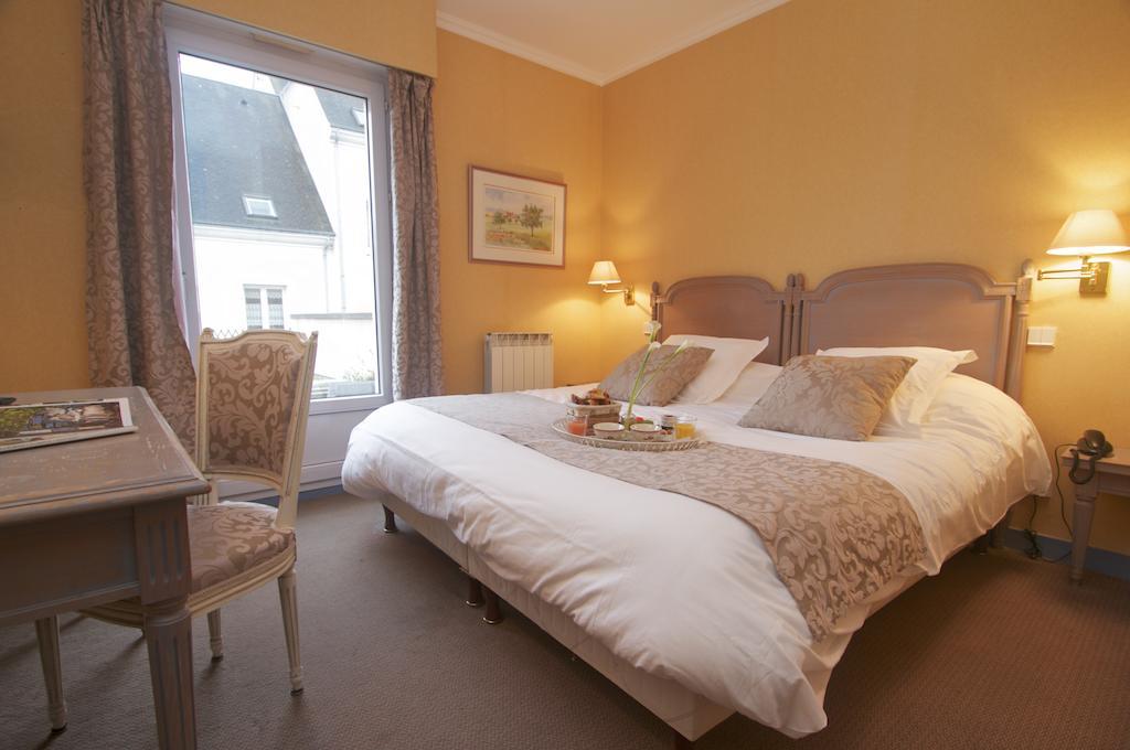 Hotel Sully Nogent-le-Rotrou Szoba fotó