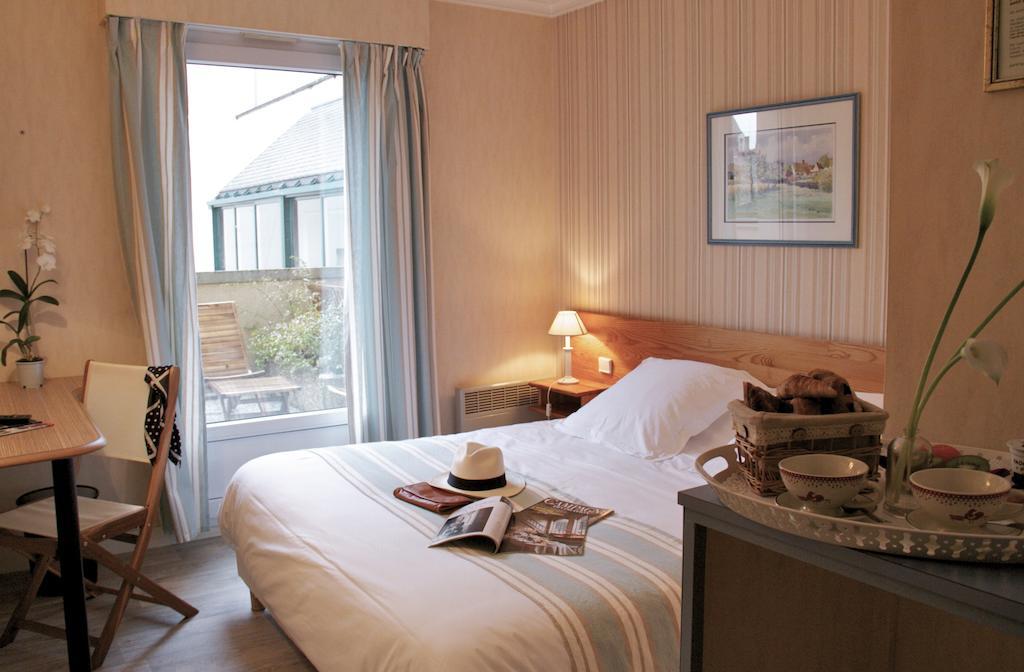 Hotel Sully Nogent-le-Rotrou Szoba fotó