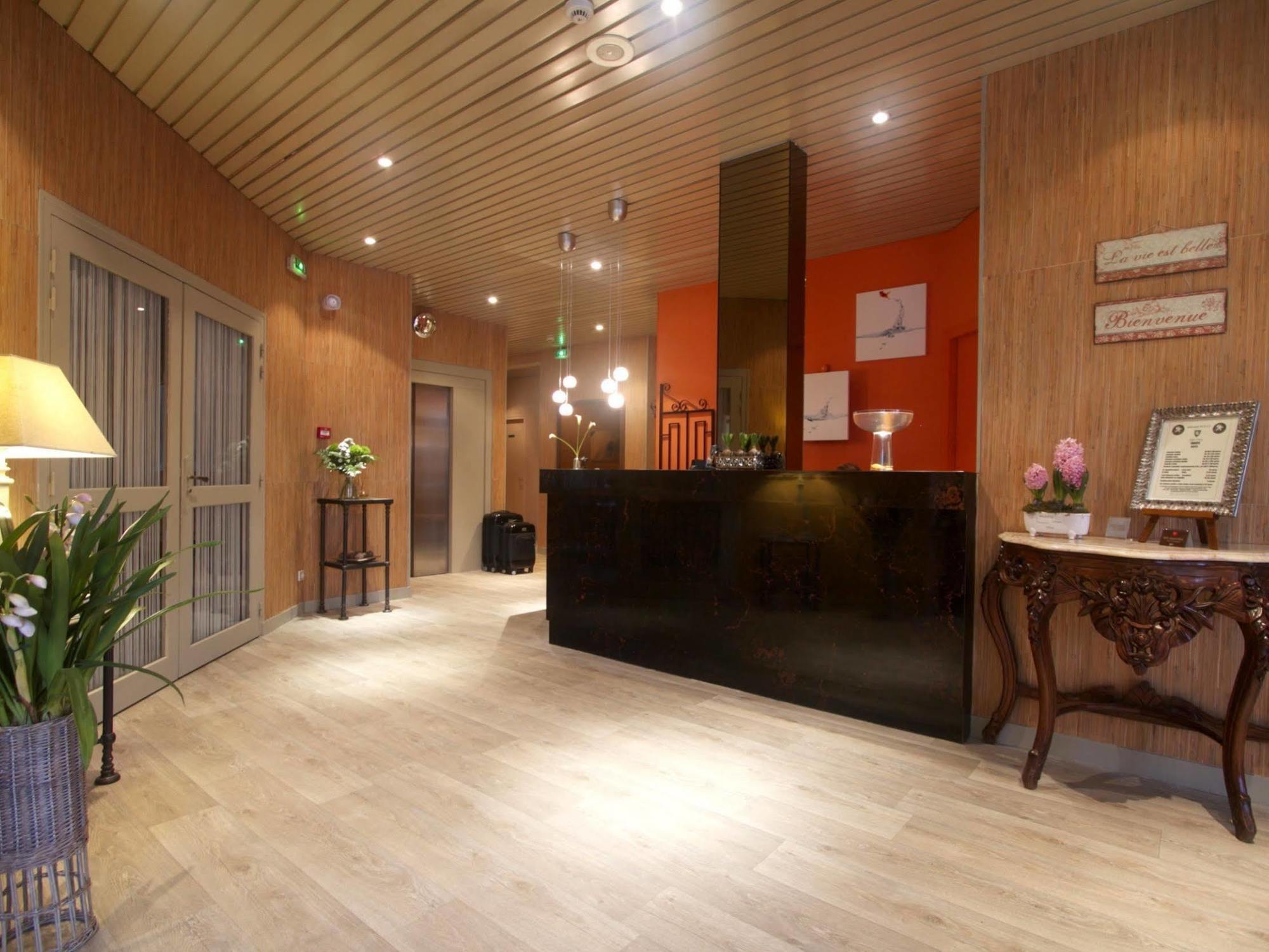Hotel Sully Nogent-le-Rotrou Kültér fotó