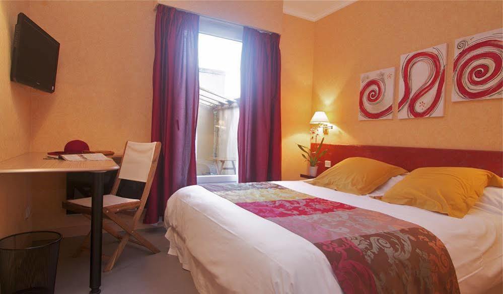 Hotel Sully Nogent-le-Rotrou Kültér fotó