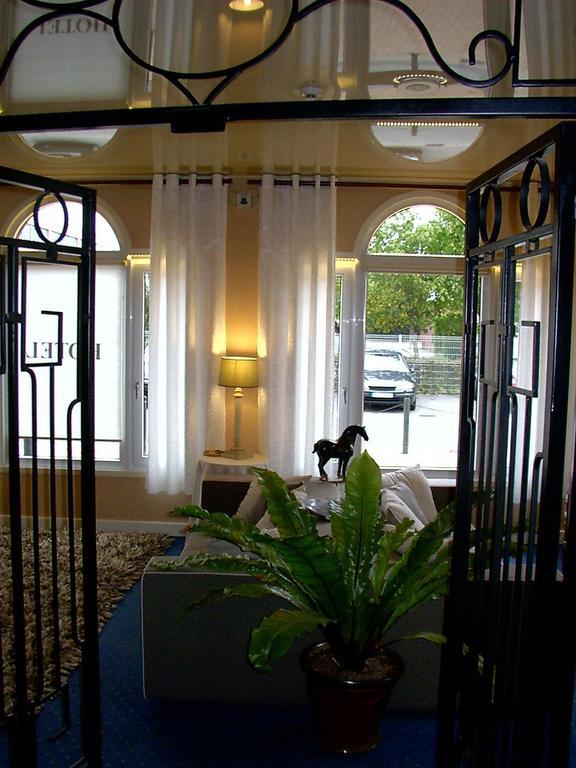 Hotel Sully Nogent-le-Rotrou Kültér fotó